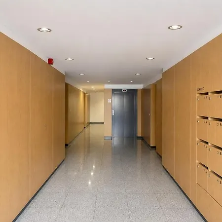 2 Bedroom Central Lisbon Apartment Near Graca-Alfama-Baixa-Rossio With Private Parking