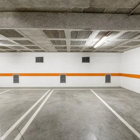 2 Bedroom Central Lisbon Apartment Near Graca-Alfama-Baixa-Rossio With Private Parking شقة Lisboa