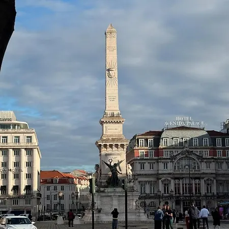 2 Bedroom Central Lisbon Apartment Near Graca-Alfama-Baixa-Rossio With Private Parking * Lisboa